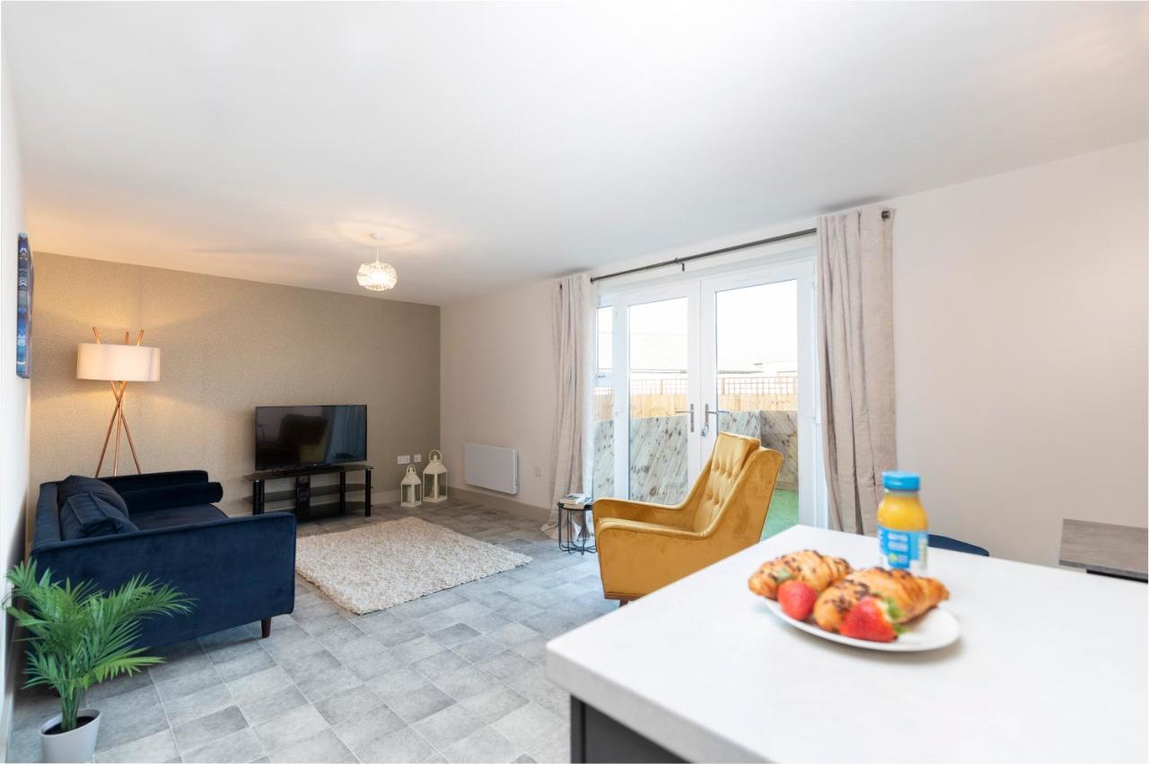Avery House 2 - Two Bedroom With Outdoor Terrace By Bpne Дарлингтън Екстериор снимка